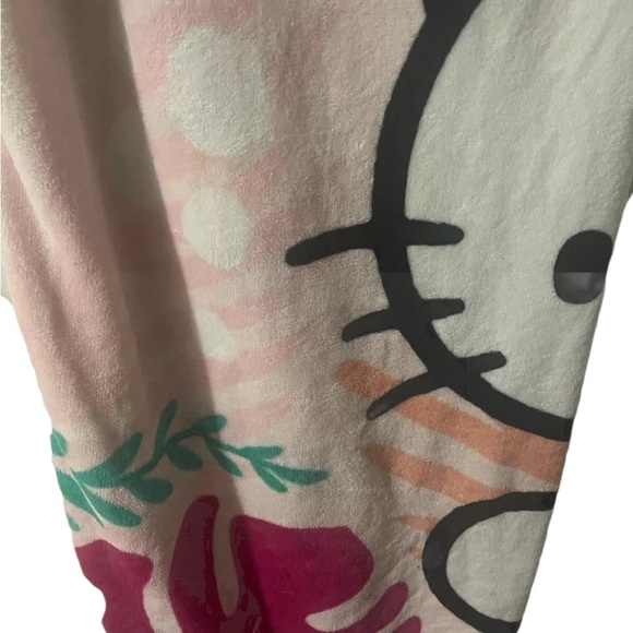 Sanrio 2024 Hello Kitty Cat Tropical Blanket Soft Throw 60x40 RARE - Picture 11 of 16